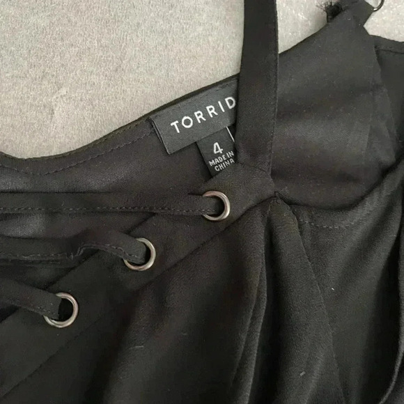 [4/4XL]Torrid  Black Cold Shoulder Chiffon Babydoll Dress - Picture 6 of 7